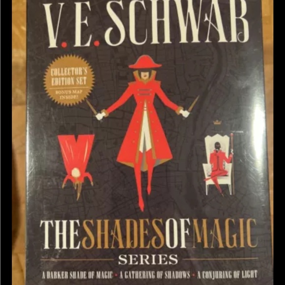 Shades of Magic Collector's Editions Boxed Set: A Darker Shade of Magic - Picture 3 of 4